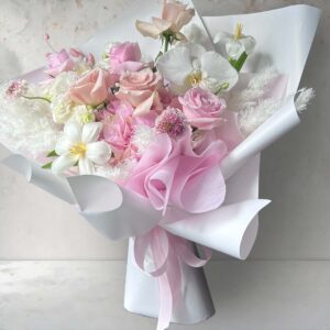Regal Romance - Image 2